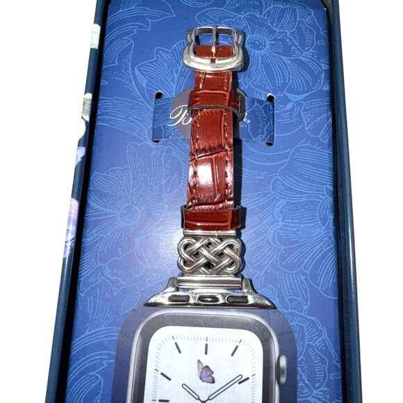 Brighton Interlok Reversible Apple Watch Band – Silver & Leather - Picture 6 of 11